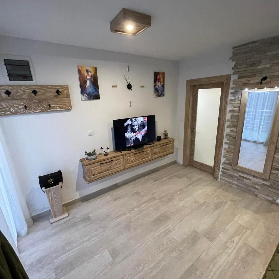Apartman Anna Budva Bagian luar foto